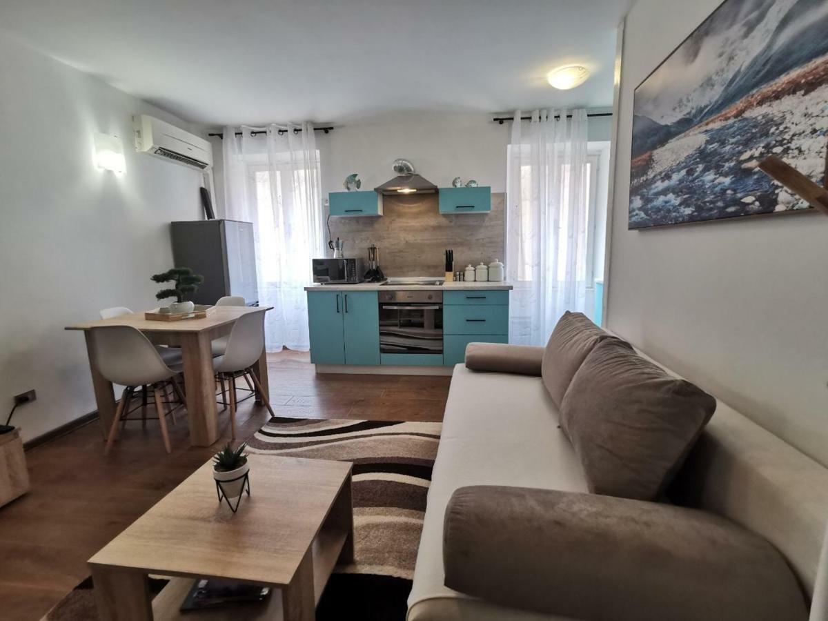 A Charming One-Bedroom Apartment In The Heart Of 'Rovinj' Exteriör bild