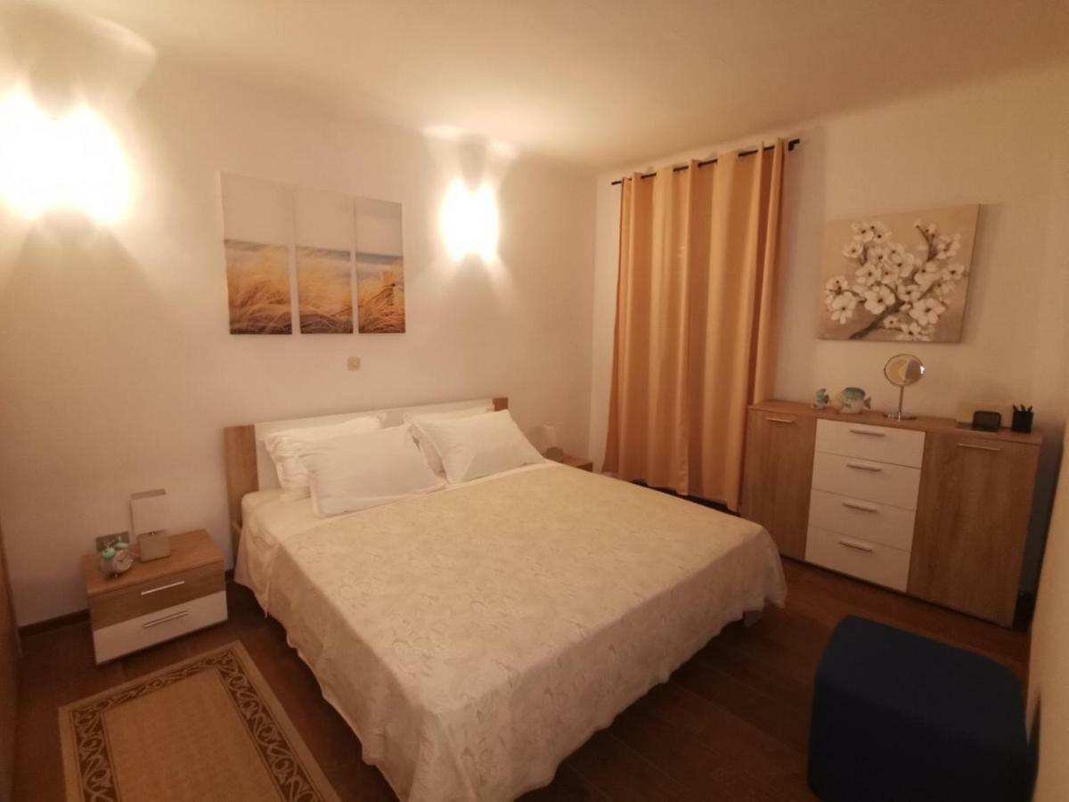 A Charming One-Bedroom Apartment In The Heart Of 'Rovinj' Exteriör bild